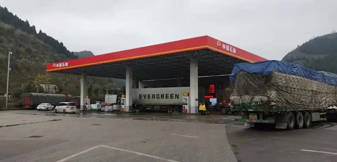 附近万金油加油站 万金油加油站能加油吗
