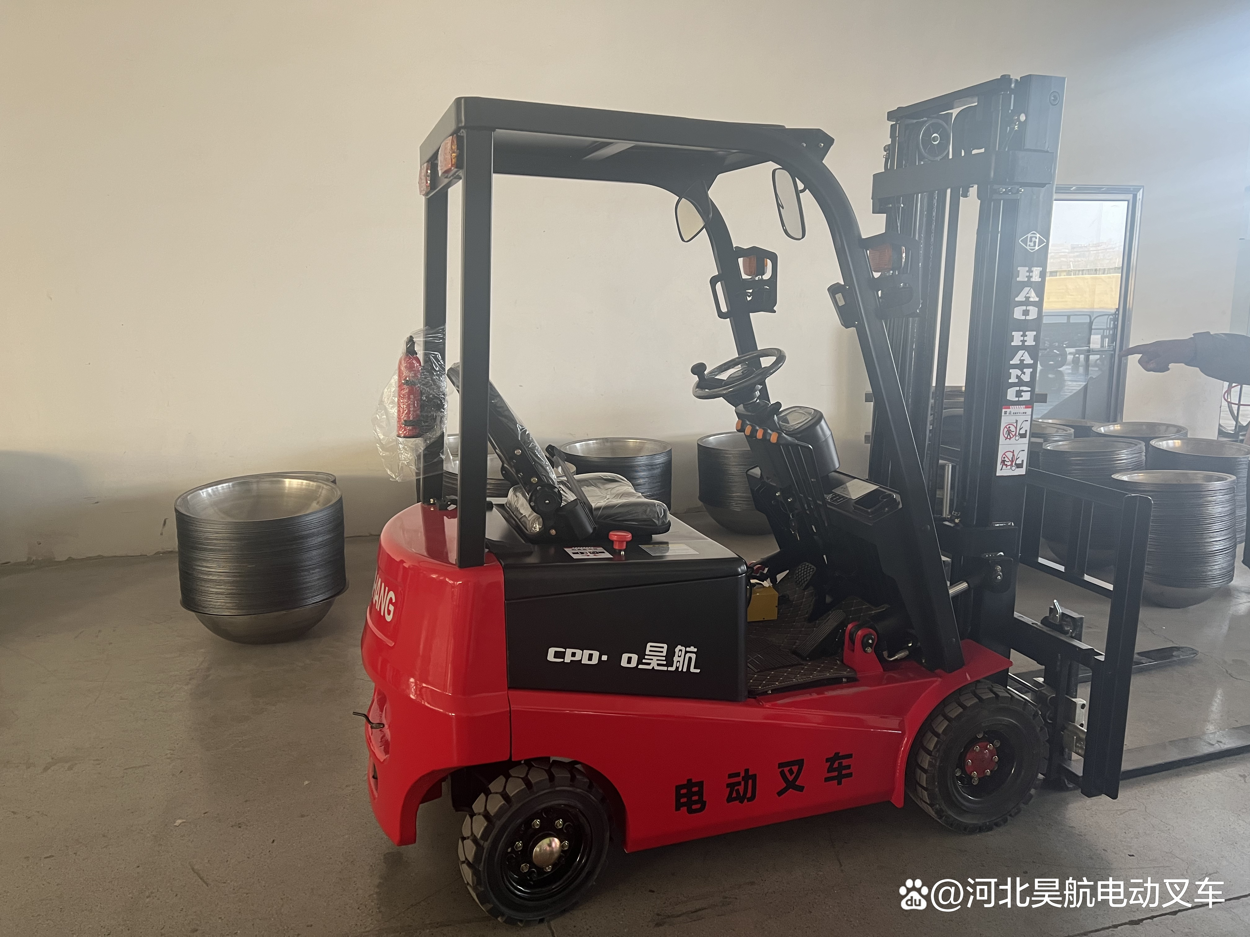 小型电动叉车1吨 小型电动叉车1吨重量多少