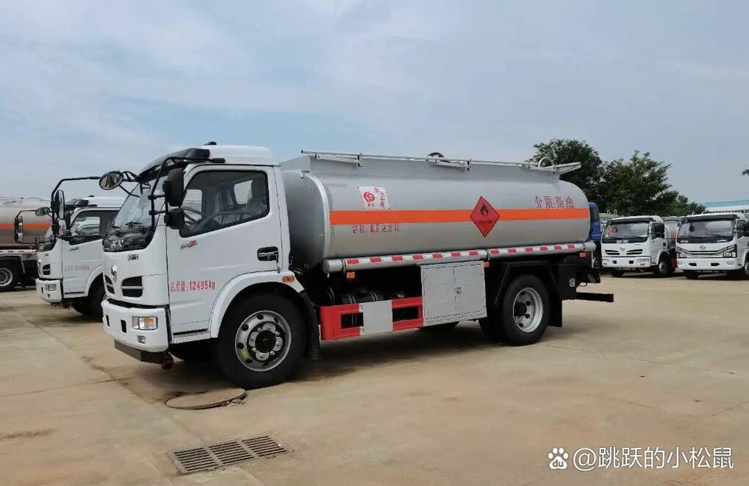 加油车需要哪些手续可以合法上路 加油车需要哪些手续可以合法上路呢